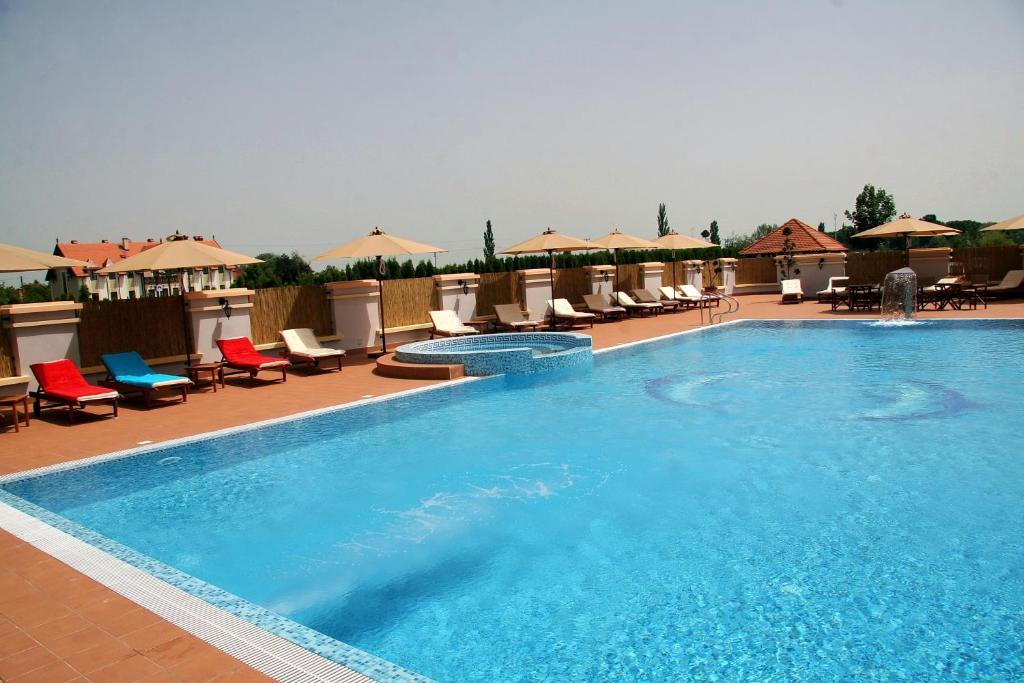 Hotel Prezident Палич Экстерьер фото