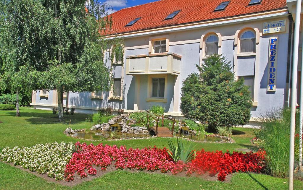 Hotel Prezident Палич Экстерьер фото