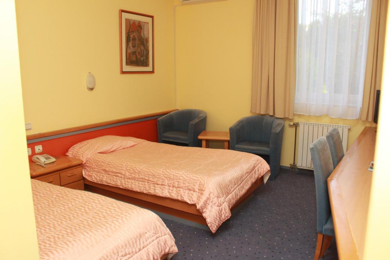 Hotel Prezident Палич Экстерьер фото