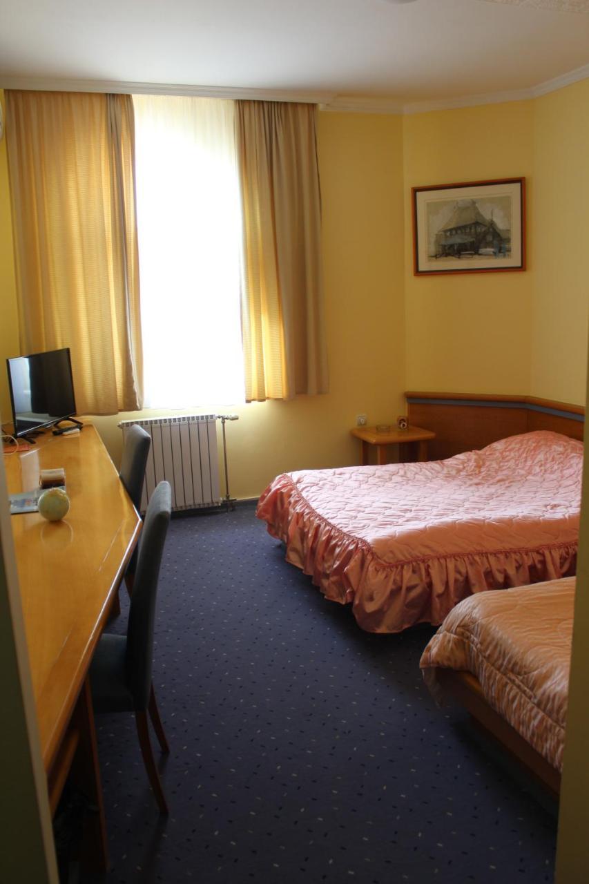 Hotel Prezident Палич Экстерьер фото